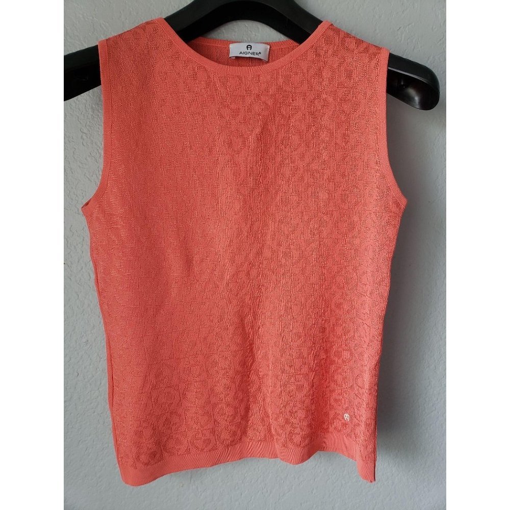 Aigner salmon pink knit sleeveless top in size 6